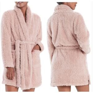 Natori Plush Short Eyelash Robe in Pink Blush Size S/M